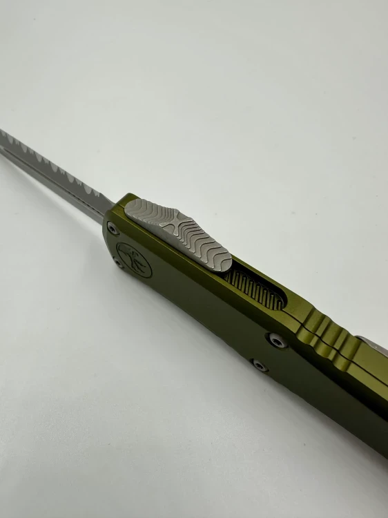 NÓŻ MICROTECH HERA II MINI D/E APOCALYPTIC FULL SERRATE OD GREEN