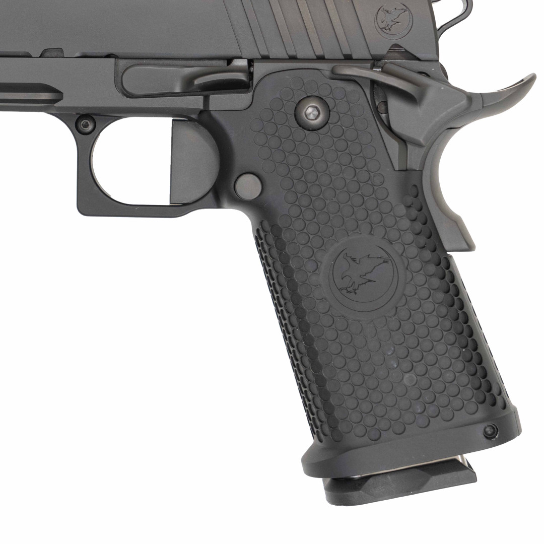 PISTOLET SAMOPOWTARZALNY NIGHTHAWK PRESIDENT DS BOARDROOM SERIES - DOUBLE STACK UPGRADE DOUBLE STACK UPGRADE, HIGH CAPACITY FRAME, TRIJICON RMR, IRON SIGHT FORWARD OF OPTIC, KAL.: 9 x 19 mm