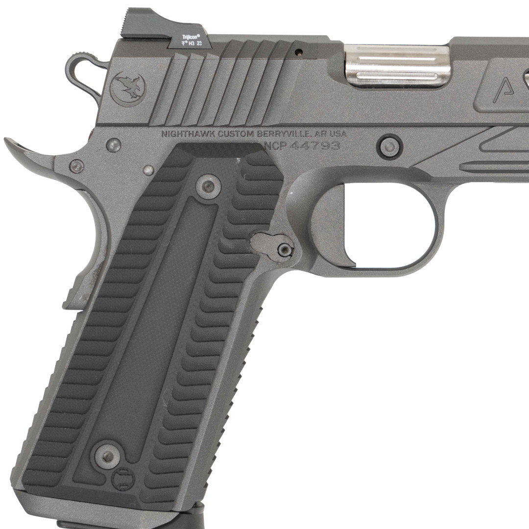 PISTOLET SAMOPOWTARZALNY NIGHTHAWK AGENT 2 PISTOL RECON SLANTPRO TWO DOT REAR, WITH TRITIUM FRONT SIGHT SIGHT UPGRADE - NIGHTHAWK IOS BASE PLATE, NOVAK SIGHT CUT, STANDARD REAR SIGHT, & FRONT SIGHT, KAL.: .45 ACP