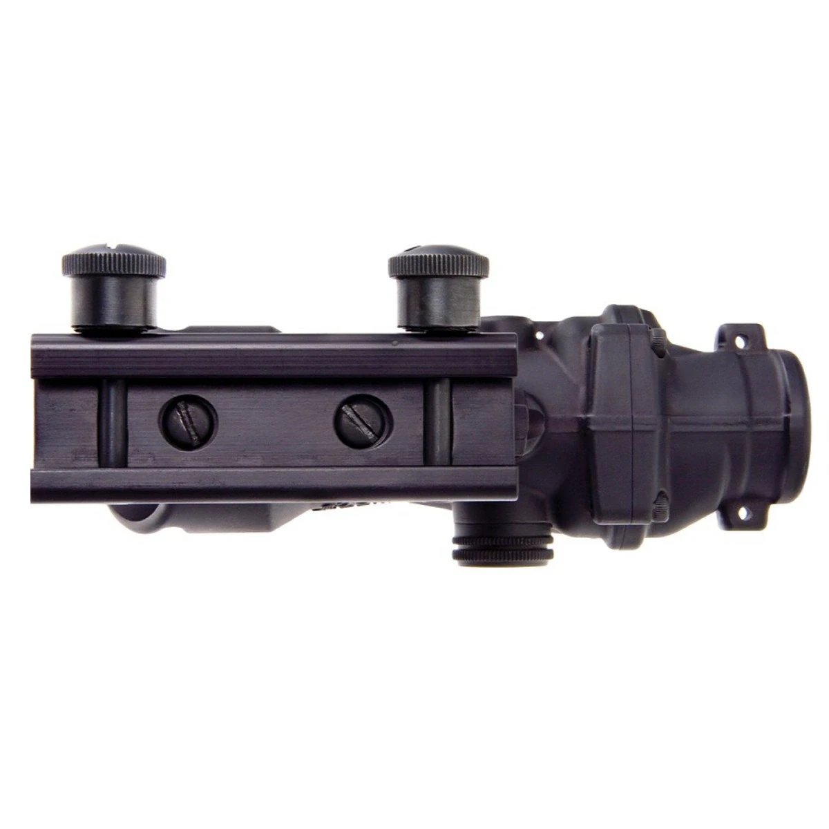 TRIJICON 4x32 DUAL IIIUM CROSSHAIR W/FLATTOP MT; TA31CH