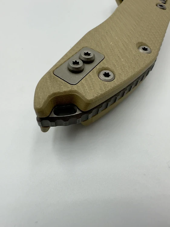 NÓŻ MICROTECH STITCH RAM-LOK APOC FLUTED G-10 TA N COVER PART SERR