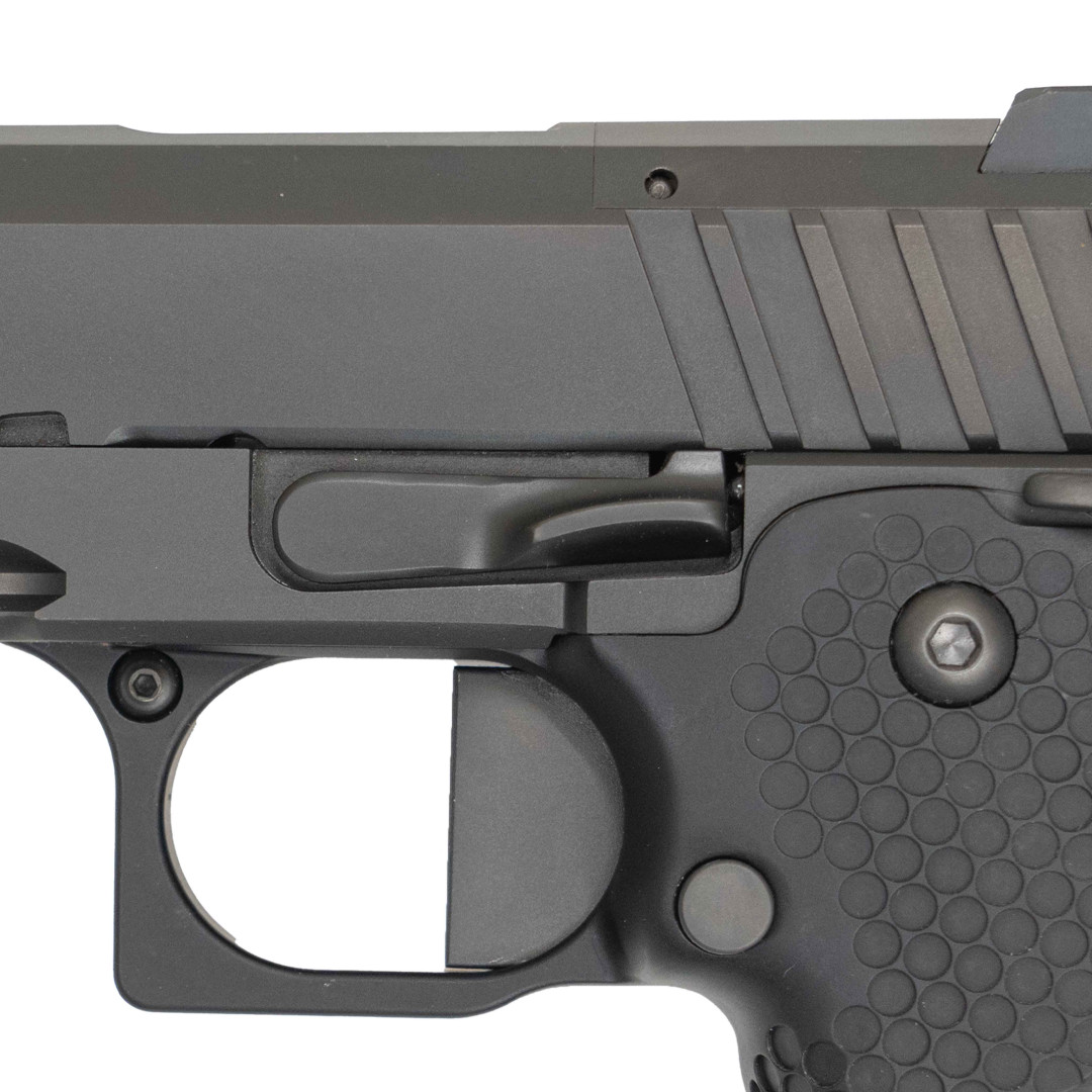 PISTOLET SAMOPOWTARZALNY NIGHTHAWK PRESIDENT DS BOARDROOM SERIES - DOUBLE STACK UPGRADE DOUBLE STACK UPGRADE, HIGH CAPACITY FRAME, TRIJICON RMR, IRON SIGHT FORWARD OF OPTIC, KAL.: 9 x 19 mm