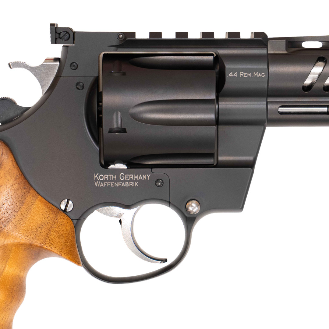 REWOLWER KORTH RANGER NXR; KAL. .44 Rem. Mag; 6"; JIM WILSON GRIP