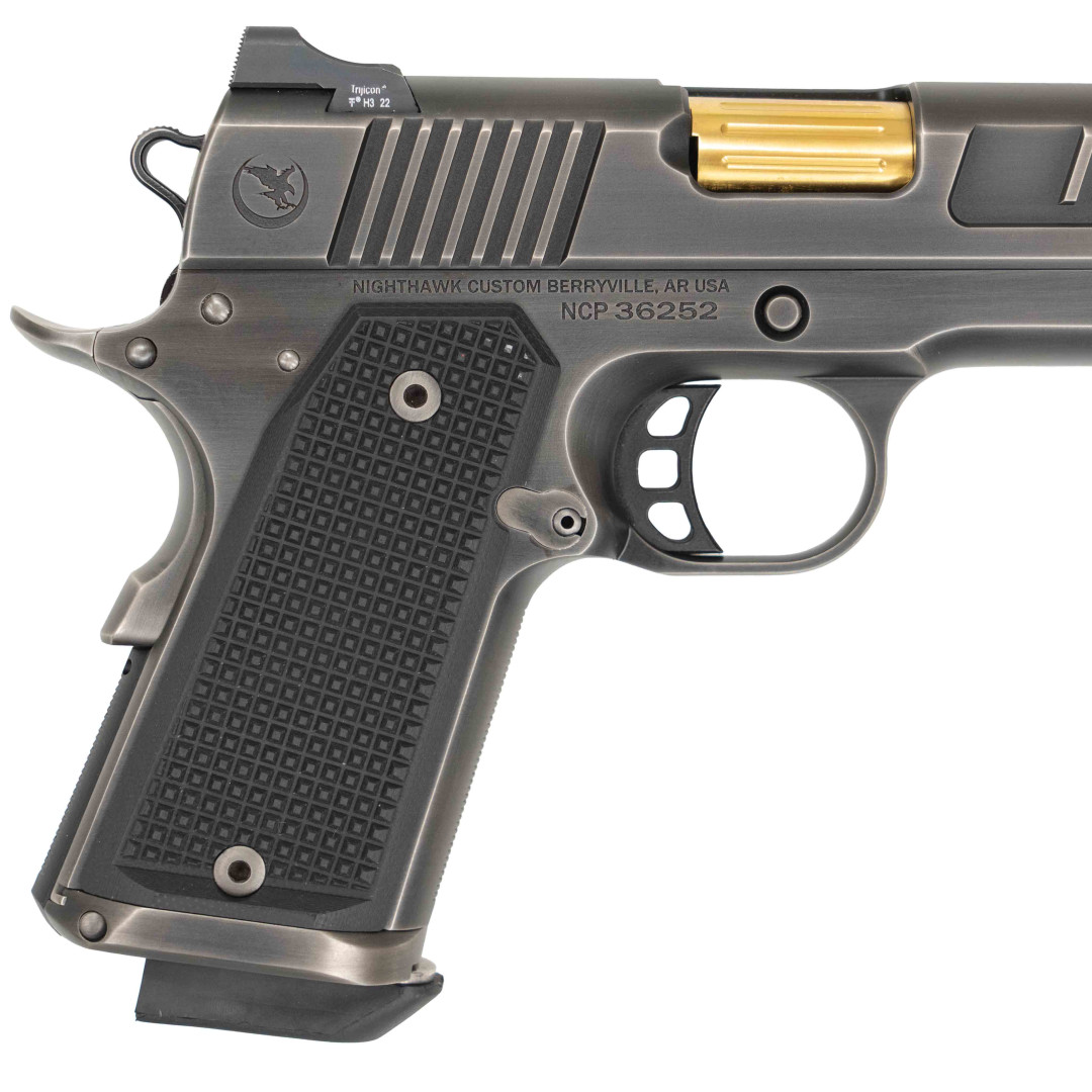 PISTOLET SAMOPOWTARZALNY NIGHTHAWK COUNSELOR, STEEL FRAME-SMOKED NITRIDE, GOLD BARREL, KAL.: 9 x 19 mm