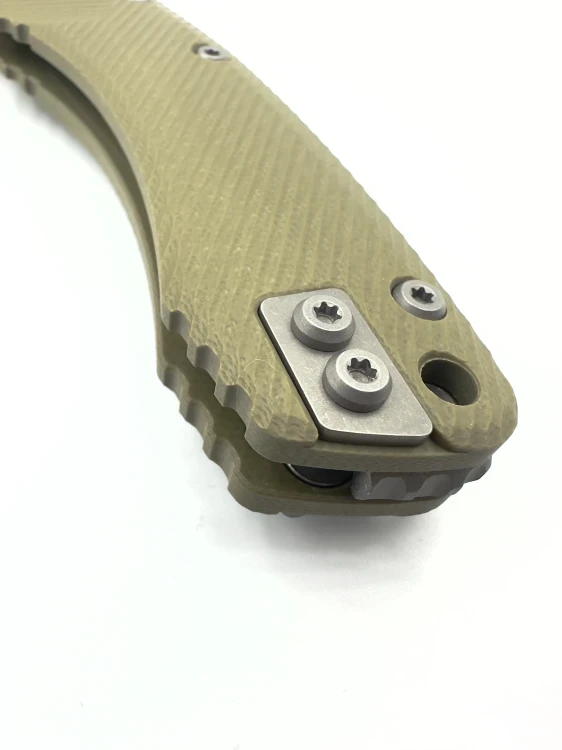 NÓŻ MICROTECH AMPHIBIAN RAM-LOK APOC PART SERR FLUTED OD GREEN G10