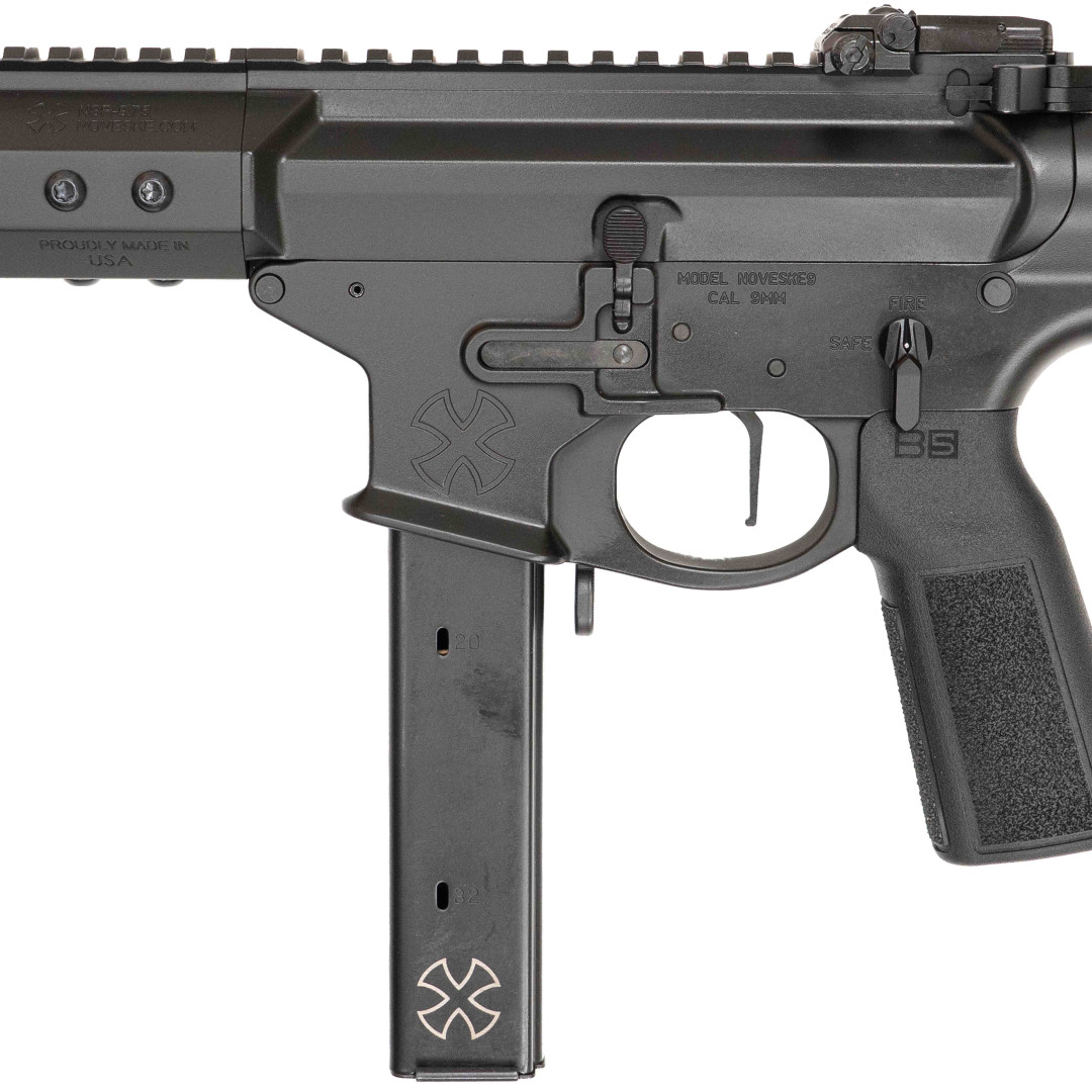 SAMOPOWTARZALNY PISTOLET MASZYNOWY NOVESKE NOVWSKE9 10.5 SHORTY SS NSR-9,75 (M-LOK) BLK CERAKOTE, TRIGGERTECH TRIGGER, TALON SAFETY, A5H4 BUFFER, TYPE 22 P-GRIP, TRI LUG ADAPTER 1/2x28; KAL.: 9 x 19 mm