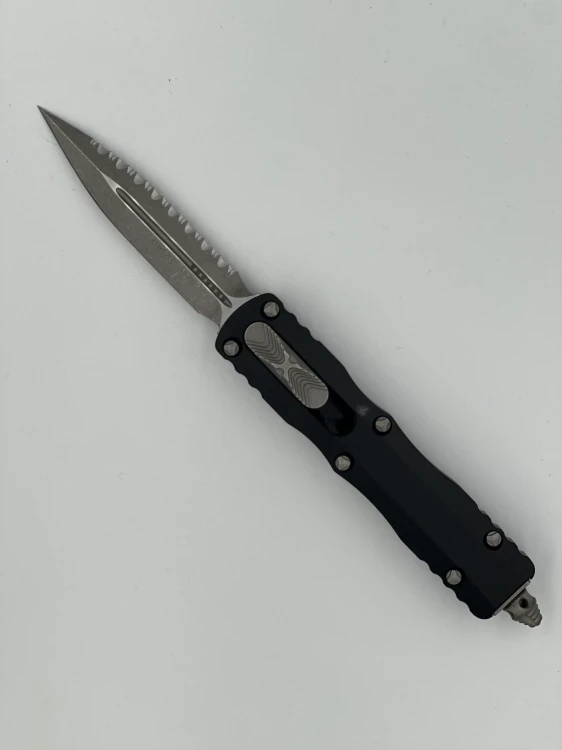 NÓŻ MICROTECH DIRAC D/E STONEWASH STANDARD FULL SERRATION APOCALYPTIC