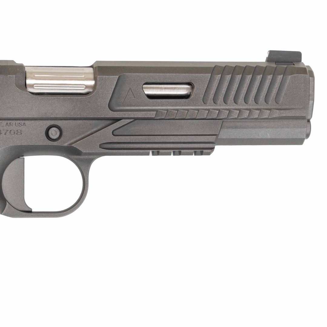 PISTOLET SAMOPOWTARZALNY NIGHTHAWK AGENT 2 RECON SLANTPRO TWO DOT REAR, WITH TRITIUM FRONT SIGHT SIGHT UPGRADE - NIGHTHAWK IOS BASE PLATE, NOVAK SIGHT CUT, STANDARD REAR SIGHT, & FRONT SIGHT, KAL.: .45 ACP