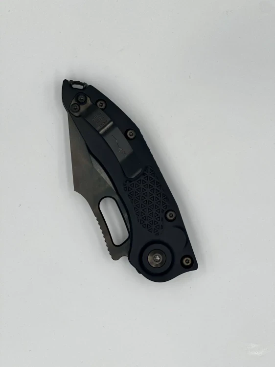 NÓŻ MICROTECH STITCH DLC BLADE & HW STD DEEP ENGRAVED SHADOW S