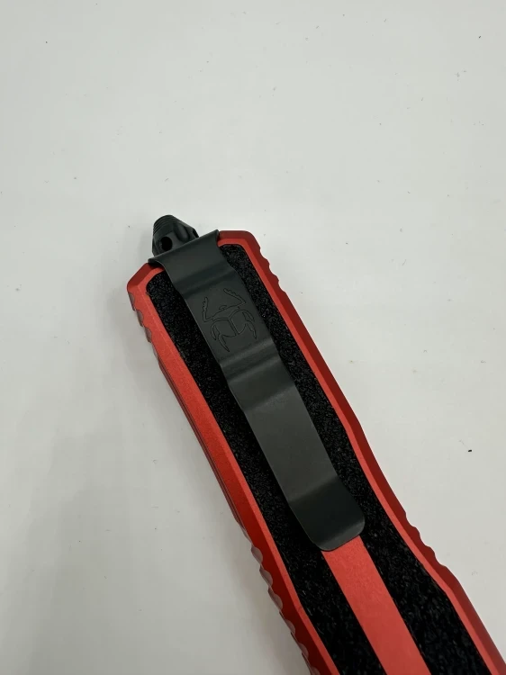 NÓŻ MICROTECH SCARAB II GEN III D/E BLACK FULL SERRATE RED