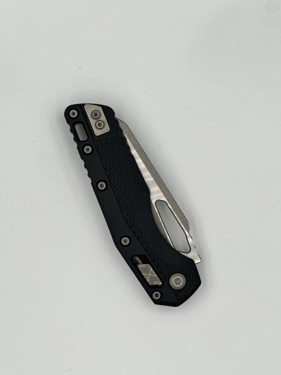 NÓŻ MICROTECH MSI® S/E TRI-GRIP INJECTION MOLDED BLACK APOC FULL SERRATE