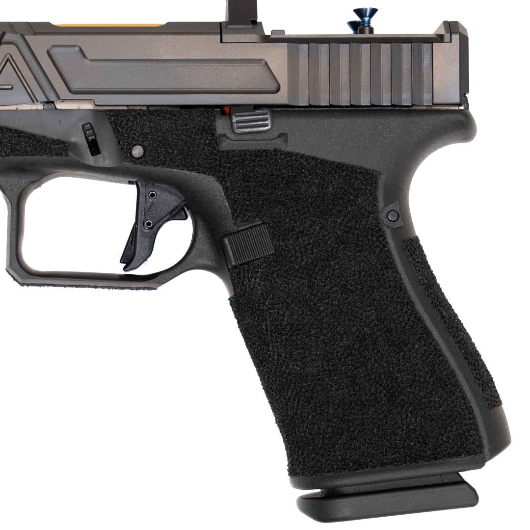 PISTOLET SAMOPOWTARZALNY W ZESTAWIE Z DODATKOWĄ LUFĄ Z KOMORĄ NABOJOWĄ BEZ GWINTU ZEWNĘTRZNEGO AGENCY ARMS GLOCK 45 GEN.5, FULL BUILD IN BLK, KAL.: 9 x 19 mm
