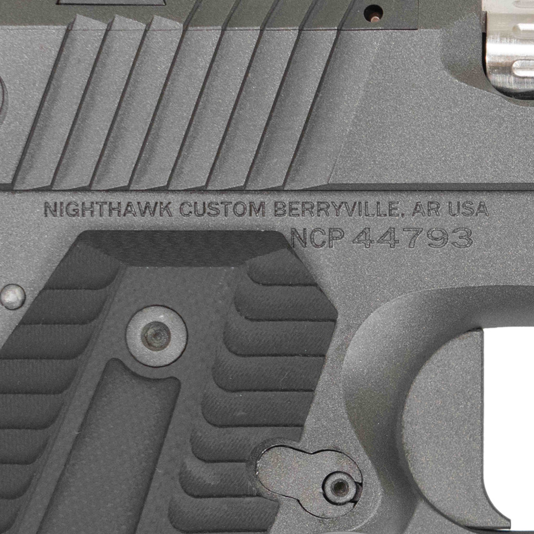 PISTOLET SAMOPOWTARZALNY NIGHTHAWK AGENT 2 PISTOL RECON SLANTPRO TWO DOT REAR, WITH TRITIUM FRONT SIGHT SIGHT UPGRADE - NIGHTHAWK IOS BASE PLATE, NOVAK SIGHT CUT, STANDARD REAR SIGHT, & FRONT SIGHT, KAL.: .45 ACP