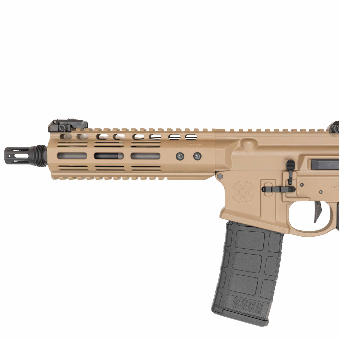 KARABINEK SAMOPOWTARZALNY NOVESKE GHETTO BLASTER, DIPLOMAT 7.94 SS FDE CERAKOTE, NHR-7 (M-LOK) Q BCG, SD-E TRIGGER, TALON SAFETY, MBUS, PIG PEN FH 1/2x28; KAL.: 5,56 x 45 mm (.223 Rem.)