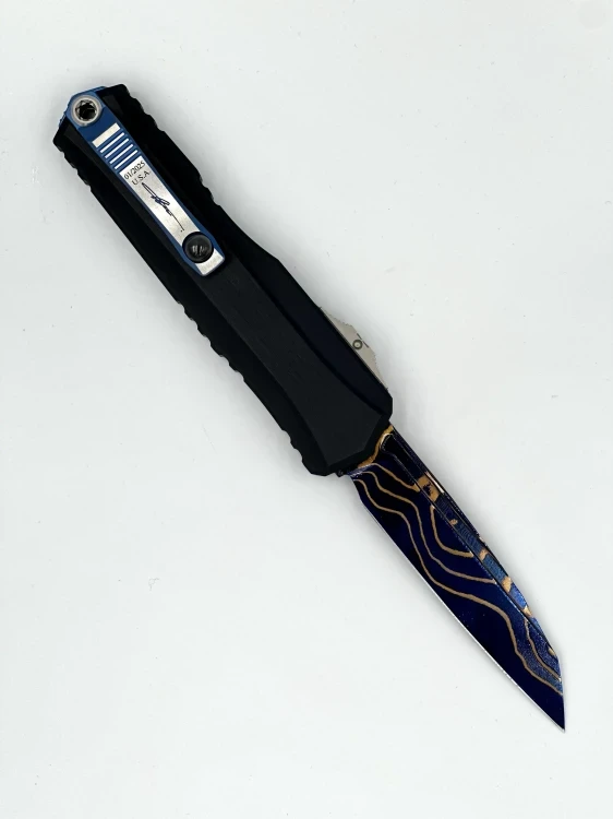 NÓŻ MICROTECH CYPHER® II - WHARNCLIFFE MARFIONE SELECT BAKER FORGE COPPERMAI DAMASCUS HEFTED ALLOY HARD CUT BRONZED W/ DLC ACCENTS AND TRITIUM BUTTON INSERT