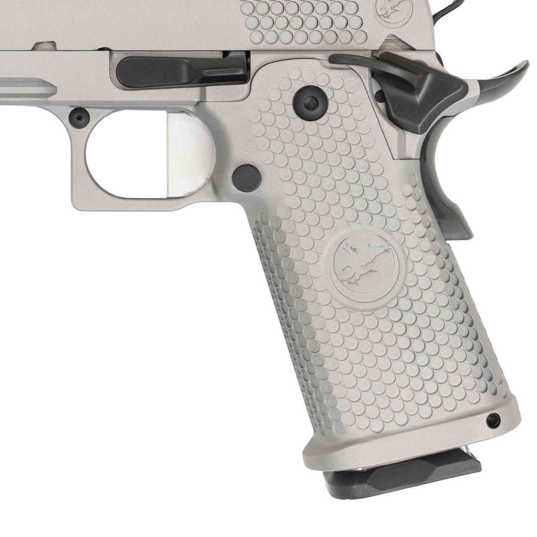 PISTOLET SAMOPOWTARZALNY NIGHTHAWK TRS COMP TACTICAL READY SERIES COMP; FRAME, SLIDE, & GRIP TO BE SATIN CERAKOTE (LOOKS LIKE BEAD BLASTED STAINLESS), TRIJICON RMR, IRON SIGHT FORWARD OF OPTIC, KAL.: 9 x 19 mm