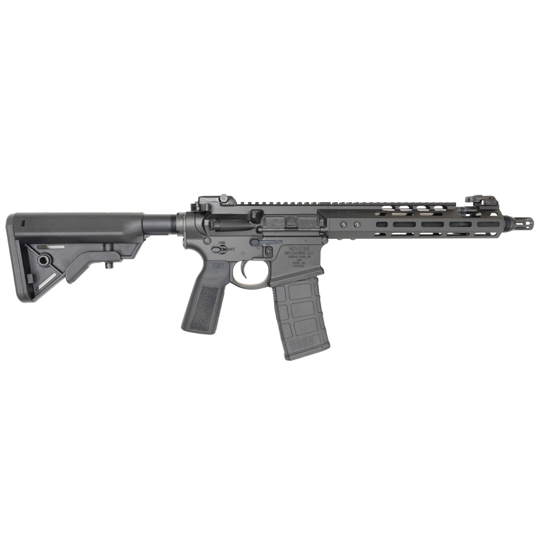 KARABINEK SAMOPOWTARZALNY NOVESKE 4TH GEN. N4 MICRO SWITCHBLOCK 10.5 LIGHT SHORTY CHF, BLK CERAKOTE, NSR 9.75-SB (M-LOK) NSS TRIGGER, TALON SAFETY, AMBI BOLT AND MAG CATCH, BRAVO STOCK BLK, MBUS, PIG PEN FH 1/2x28; KAL.: 5,56 x 45 mm (.223 Rem.)