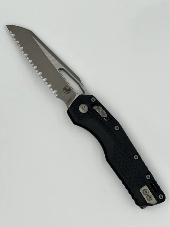 NÓŻ MICROTECH MSI® S/E TRI-GRIP INJECTION MOLDED BLACK APOC FULL SERRATE