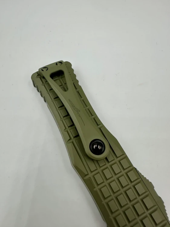NÓŻ MICROTECH HERA® HELLHOUND® - FRAG SIGNATURE SERIES CERAKOTE FOREST GREEN STANDARD