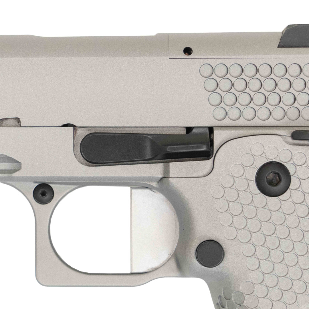 PISTOLET SAMOPOWTARZALNY NIGHTHAWK TRS COMP TACTICAL READY SERIES COMP; FRAME, SLIDE, & GRIP TO BE SATIN CERAKOTE (LOOKS LIKE BEAD BLASTED STAINLESS), TRIJICON RMR, IRON SIGHT FORWARD OF OPTIC, KAL.: 9 x 19 mm