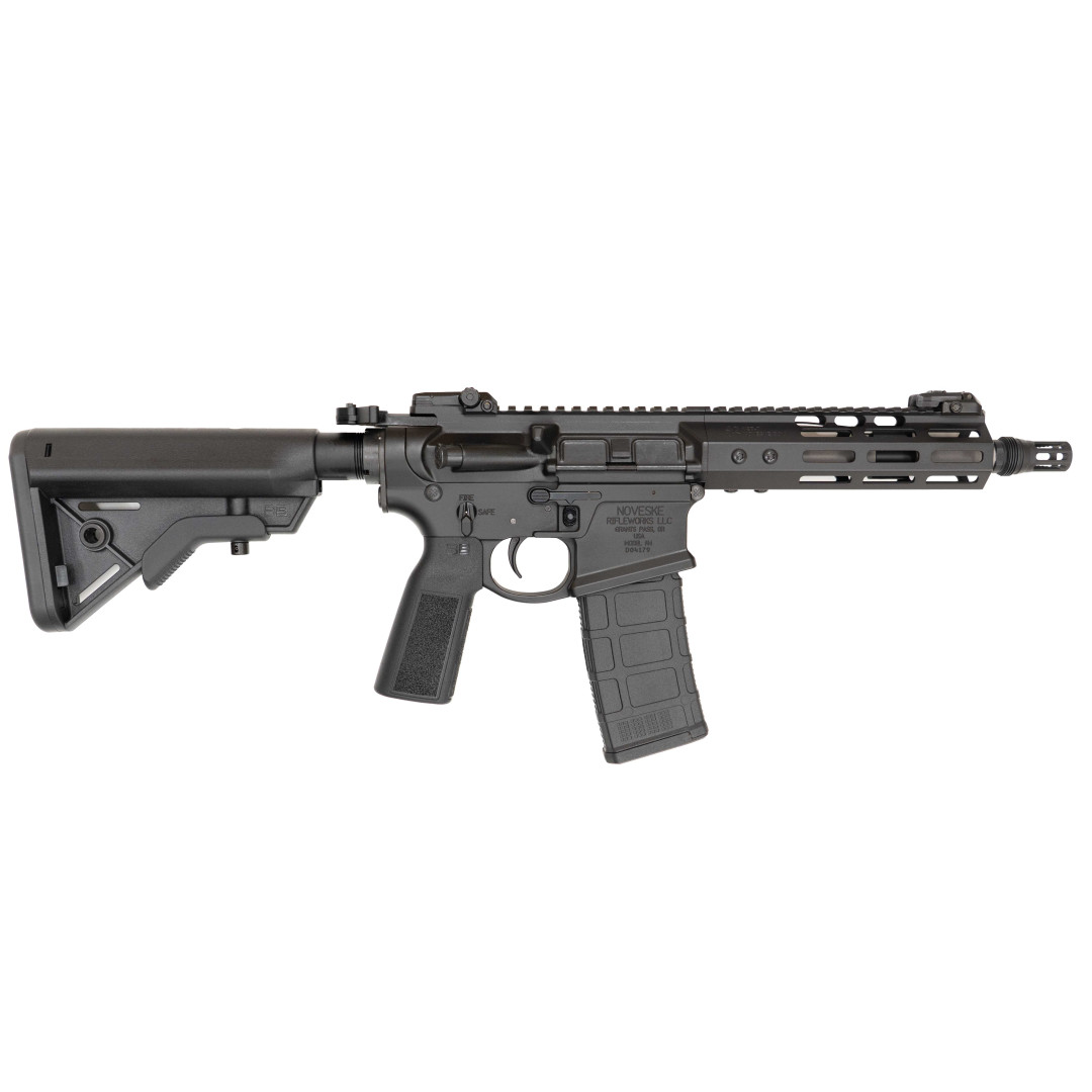 KARABINEK SAMOPOWTARZALNY NOVESKE 4TH GEN. N4 DIPLOMAT 7.94 SS BLK CERAKOTE, NSR-7 (M-LOK) BLK, LOVE CHARGING HANDLE, NSS TRIGGER, TALON SAFETY AMBI BOLT DROP AND MAG CATCH, BRAVO STOCK BLK, 22 P-GRIP, BLK, MBUS PRO, PIG PEN 5/8X24; KAL.: .300 BLK