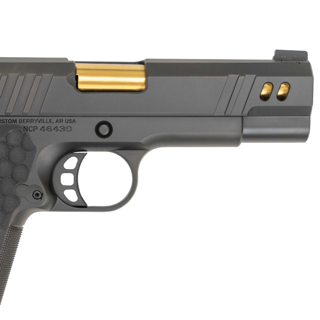 PISTOLET SAMOPOWTARZALNY NIGHTHAWK VICE PRESIDENT COMM BOARDROOM SERIES - BULL BARREL, NIGHTHAWK MATCH, B INCLUDES GUIDE ROD & BOW-TIE PLUG SIGHT UPGRADE - TRITIUM, KAL.: 9 x 19 mm